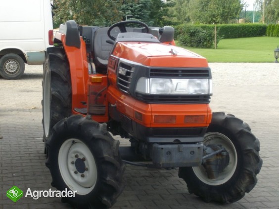 Mini traktor Kubota GL301, Klimatyzacja, 4x4, 31KM - zdjęcie 1