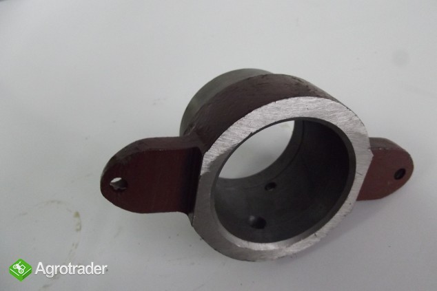 Tuleja wycisku sprzęgła URSUS C 330 - zdjęcie 3